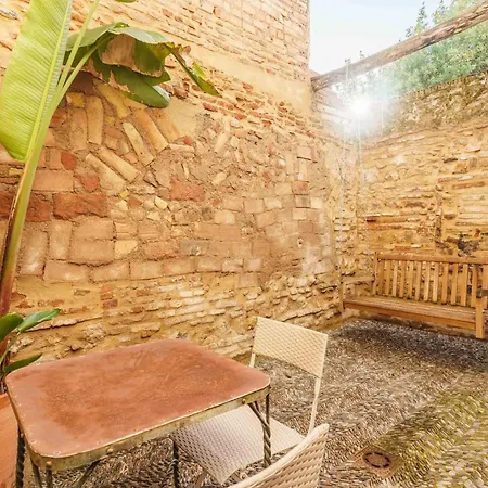 Patios De San Agustín