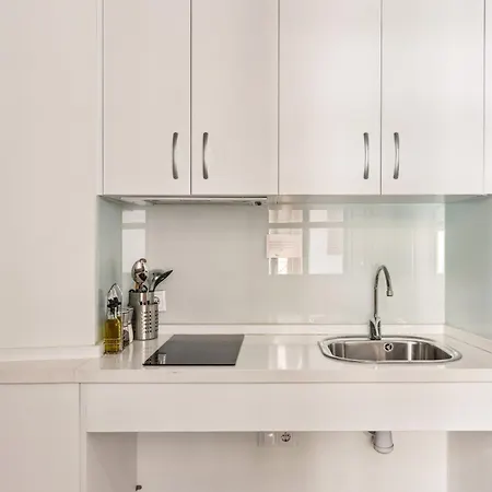 Limehome Calle Pozanco - Center قرطبة